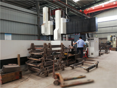 BORUIDA CNC center, ensure high accuracy